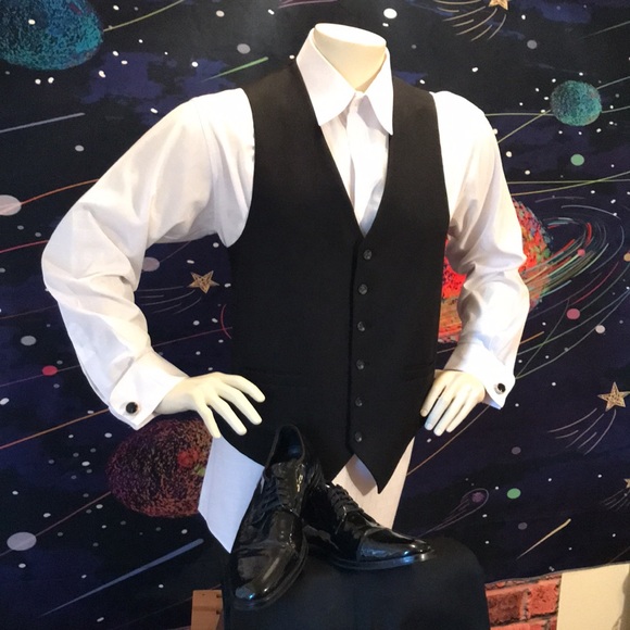 Black Vest - Picture 9 of 17